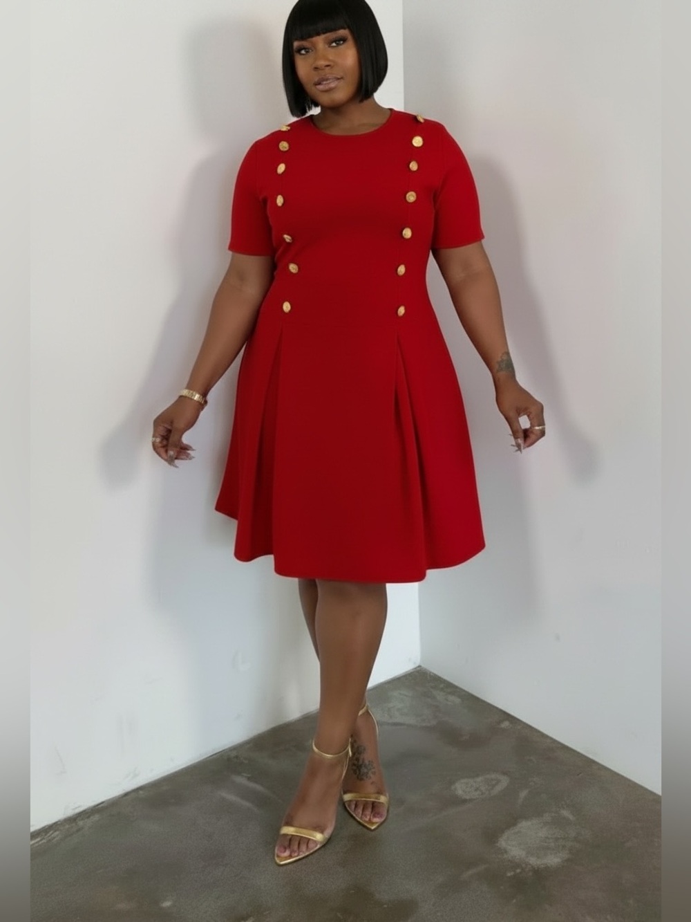 Elegant Red Short-Sleeve A-Line Dress with Gold Button Detail